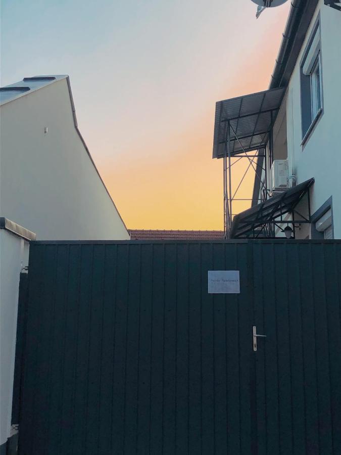 Tramini Apartmanok เอ็กเกอร์ ภายนอก รูปภาพ